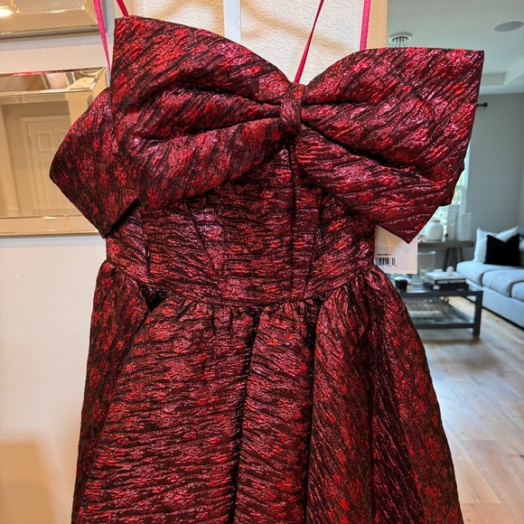 Mac Duggal Brocade Off-Shoulder Bow Mini Dress 8 RUBY - Picture 2 of 8